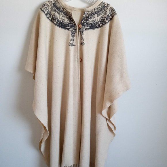 Wool Mexican Poncho - Picture 14 of 14